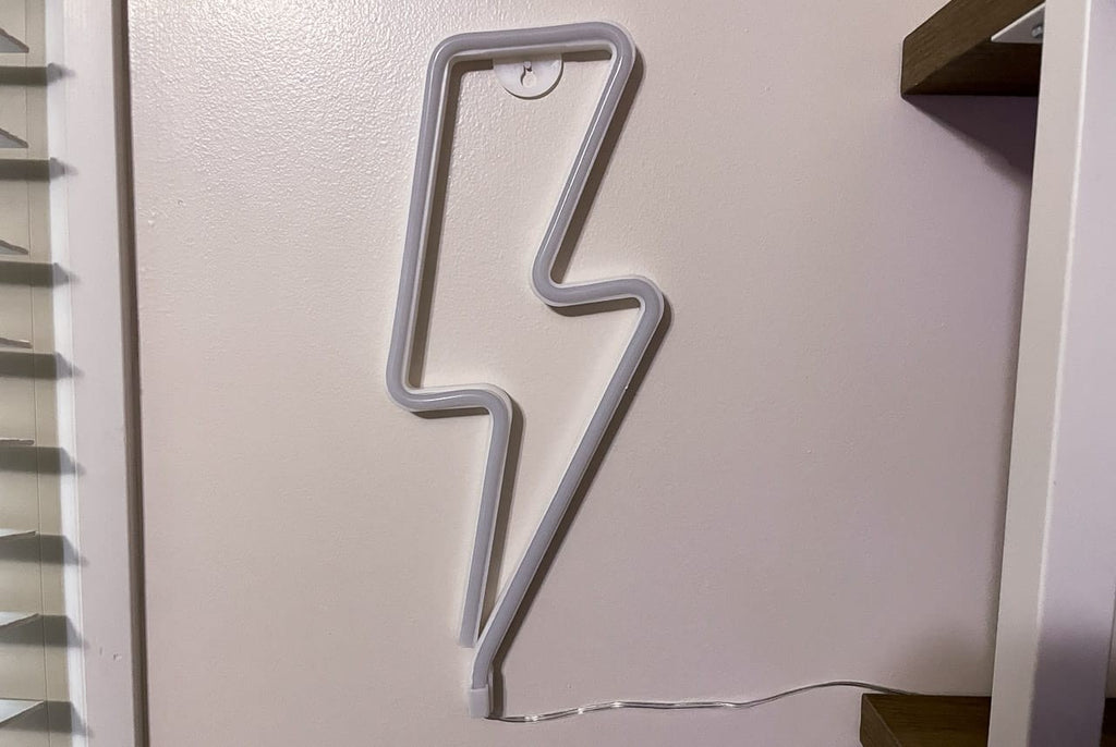 Lightning Bolt Neon Light REVIEW
