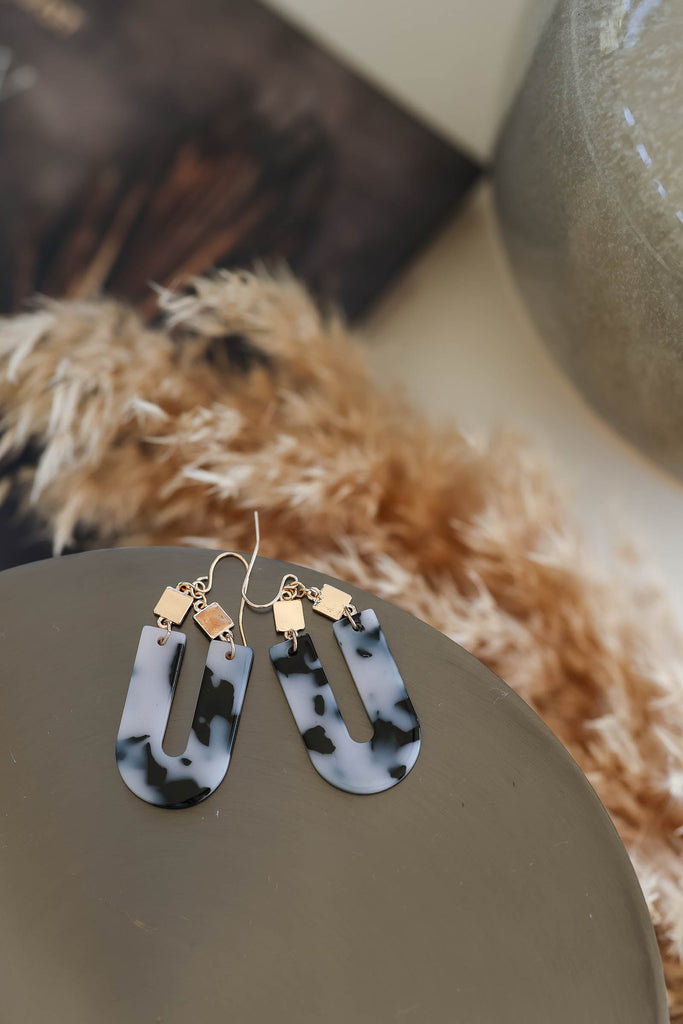 Andromeda Earrings - Black