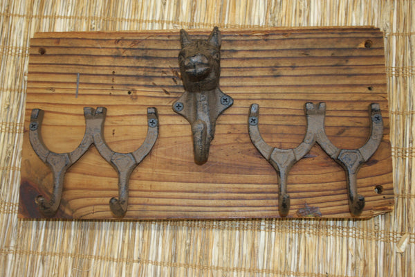 Horse Horseshoe Design Wall Hook Rack, Cast Iron, Handmade in USA,reclaimed Wood, The Country Hookers, CH-25